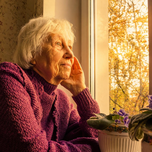 Why Is Dementia Worse at Night? What Caregivers Should Know About Sundowning